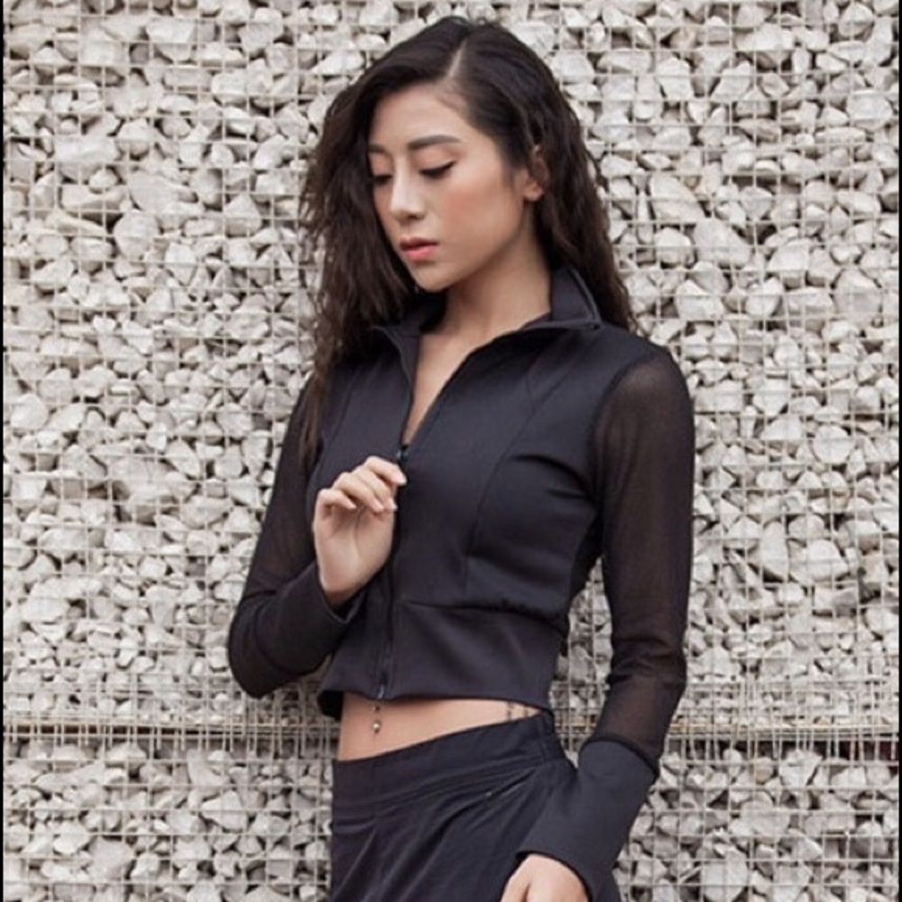 Long Sleeve Hollow Out Crop Top